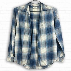 American Eagle Outfitters Women's Plaid Button Down {Size Small}